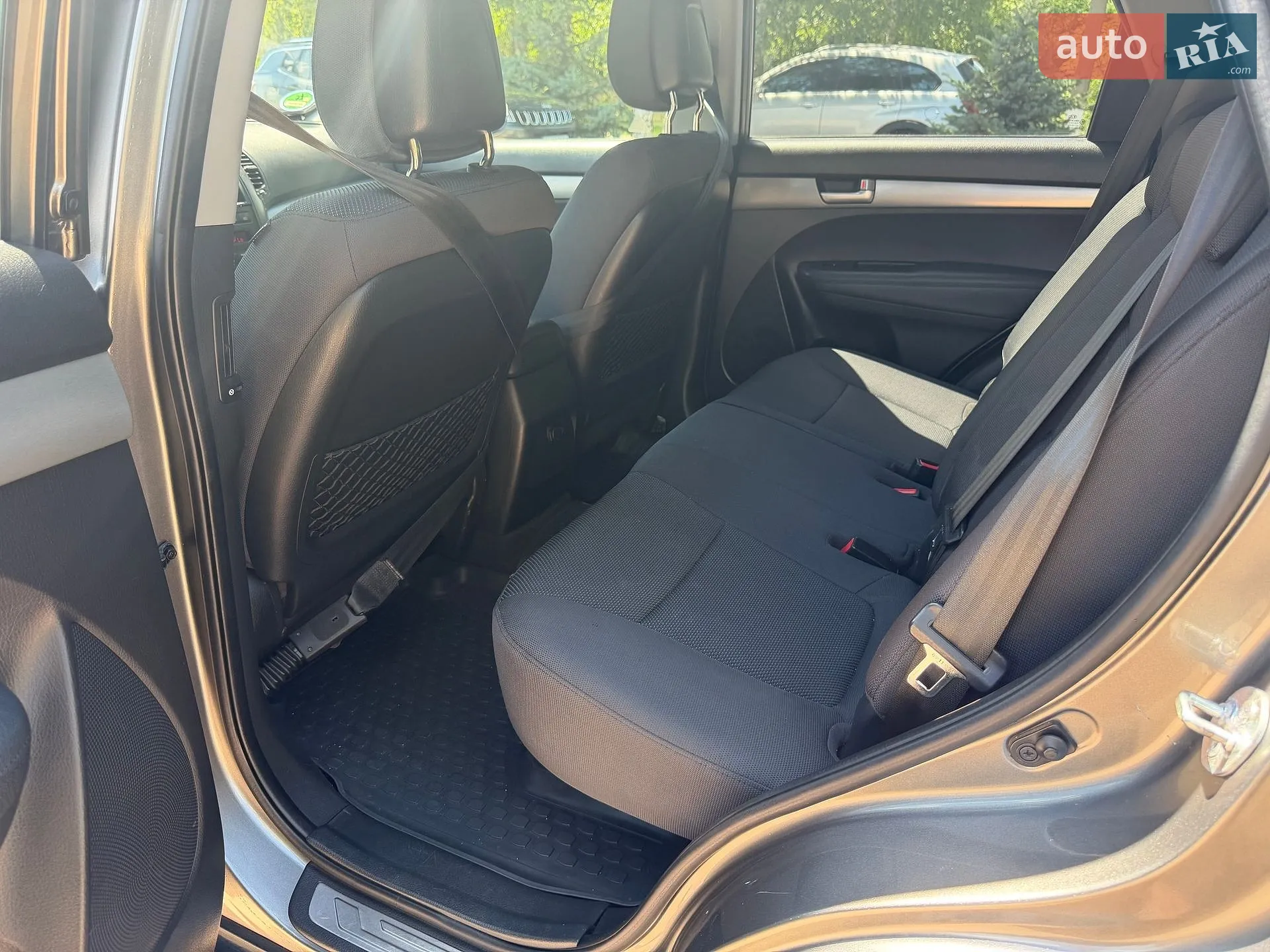 2010 Kia Sorento - мініатюра 13