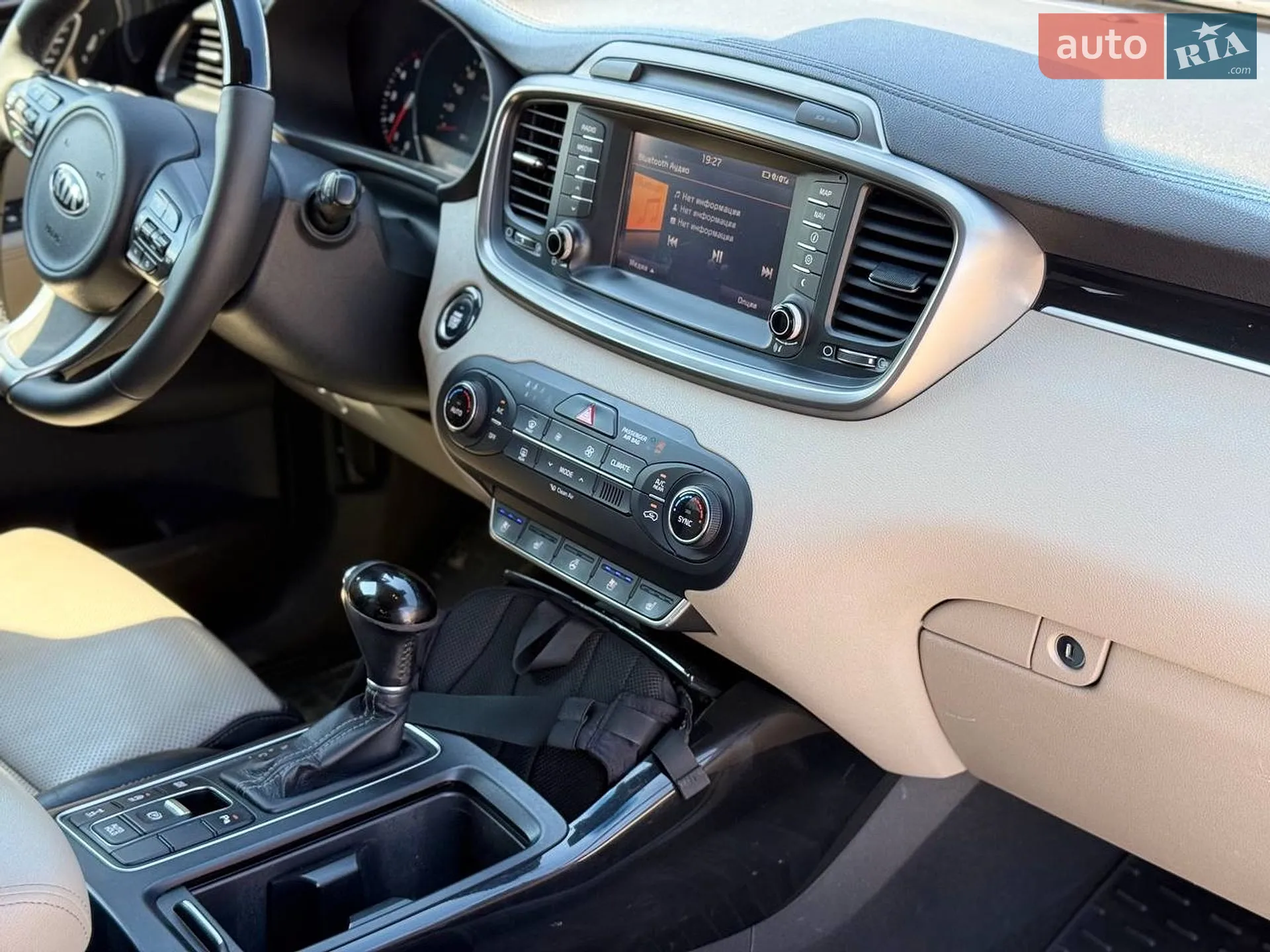 2016 Kia Sorento - мініатюра 16