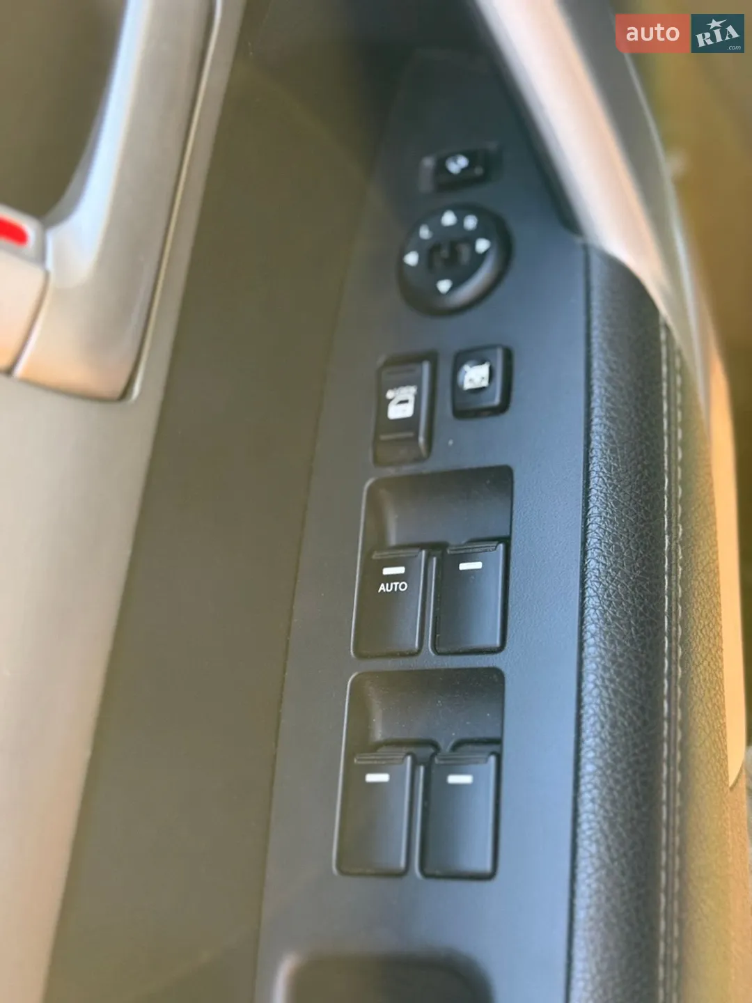 2010 Kia Sorento - мініатюра 4