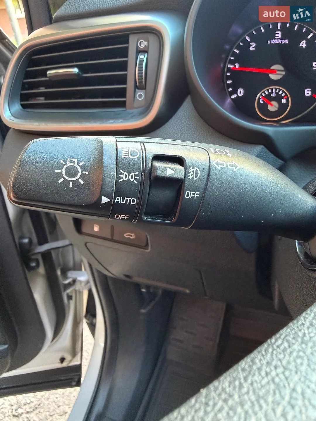2016 Kia Sorento - мініатюра 25