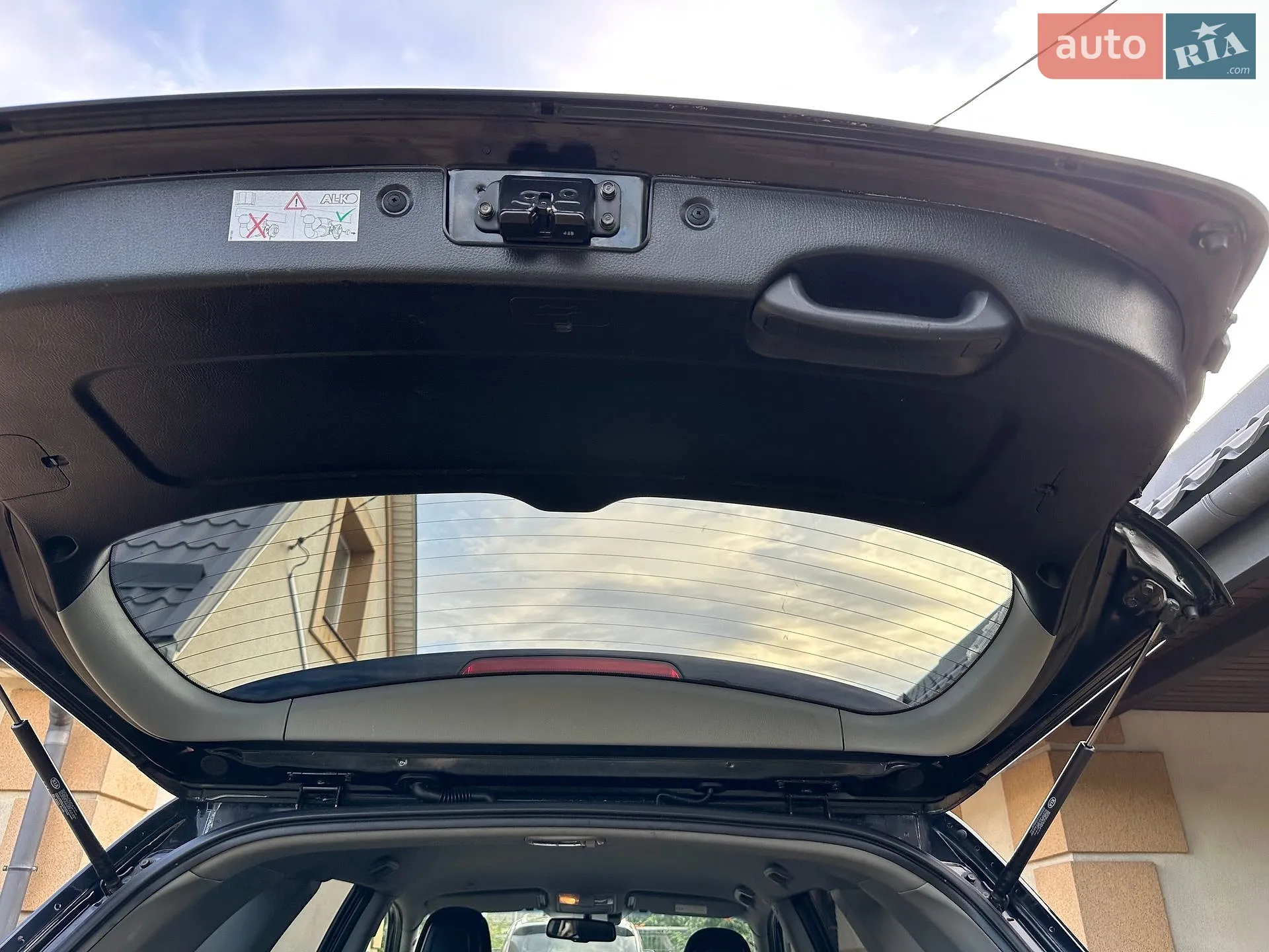 2011 Kia Sorento - мініатюра 167