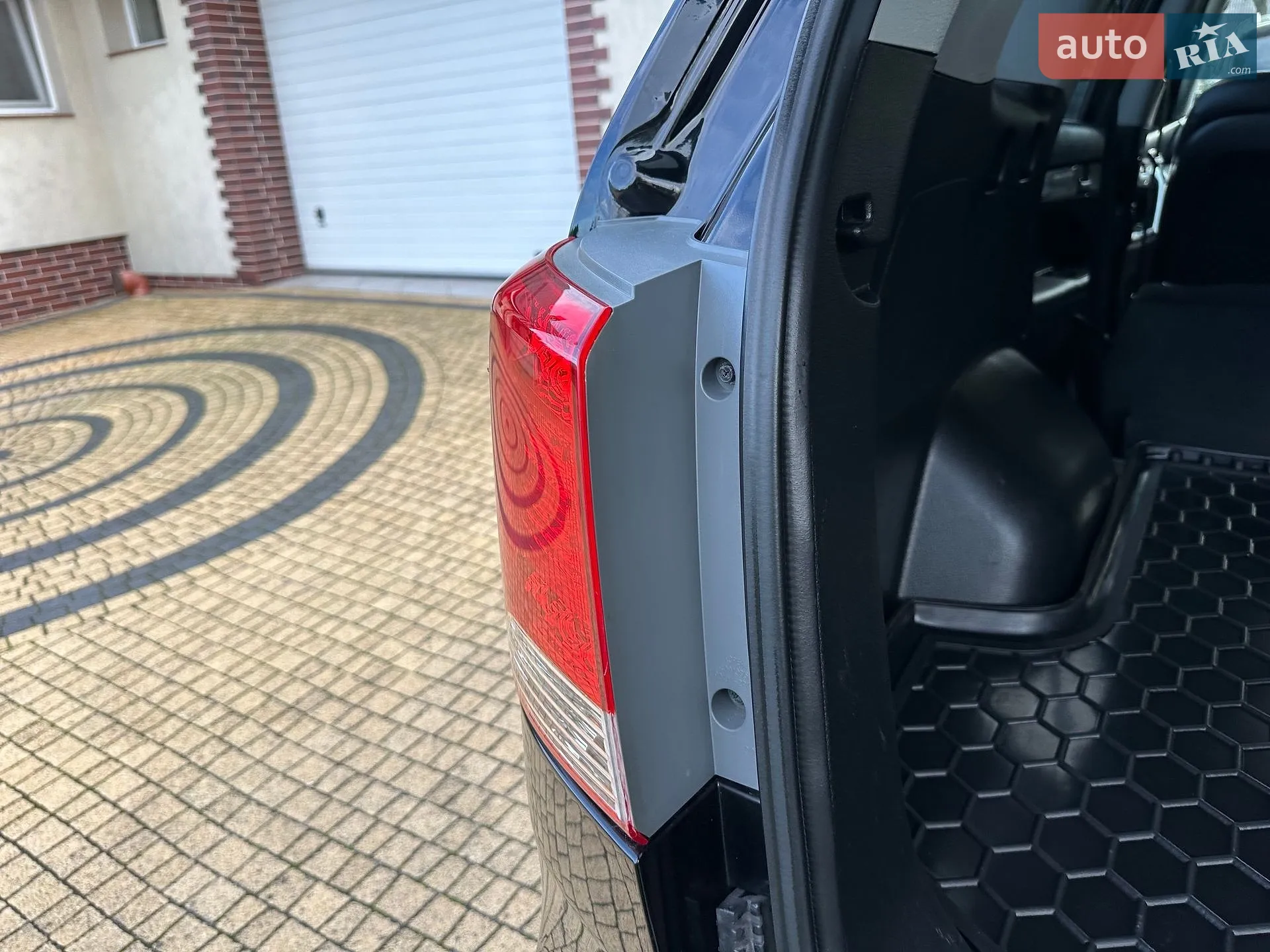 2011 Kia Sorento - мініатюра 171