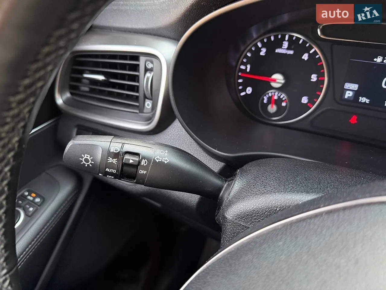 2018 Kia Sorento - мініатюра 18