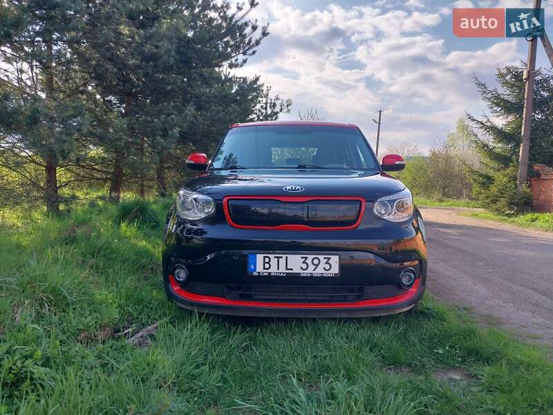 Позашляховик / Кросовер Kia Soul EV 2015 в Стрию