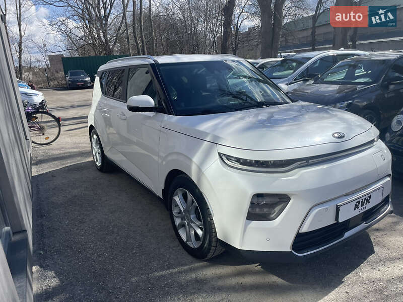 Позашляховик / Кросовер Kia Soul EV 2019 в Тернополі фото 3 Позашляховик / Кросовер Kia Soul EV 2019 в Тернополі
