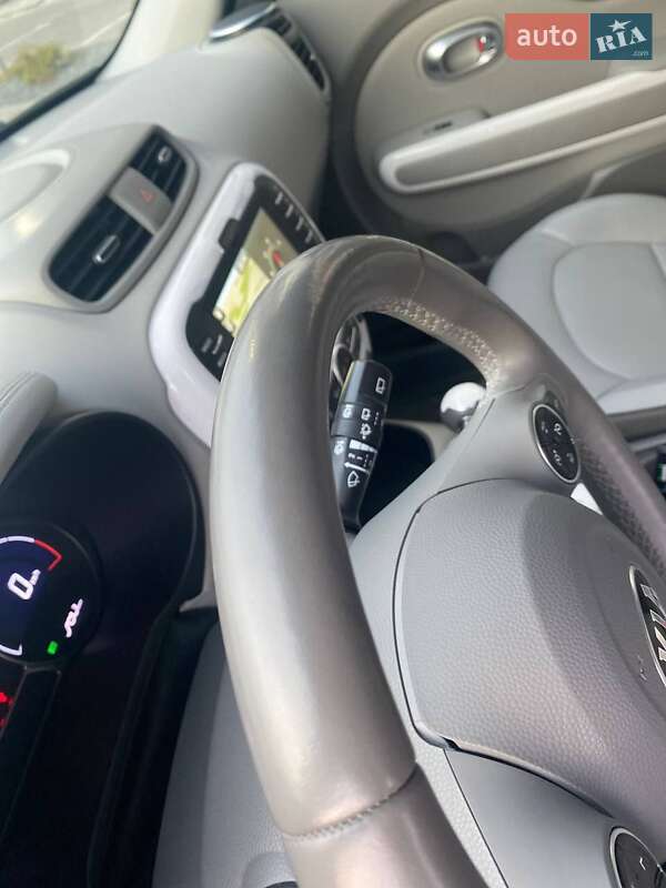 Внедорожник / Кроссовер Kia Soul EV 2016 в Ковеле фото 23 Внедорожник / Кроссовер Kia Soul EV 2016 в Ковеле