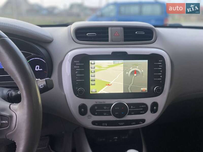 Внедорожник / Кроссовер Kia Soul EV 2016 в Ковеле фото 28 Внедорожник / Кроссовер Kia Soul EV 2016 в Ковеле