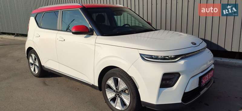 Позашляховик / Кросовер Kia Soul EV 2020 в Полтаві