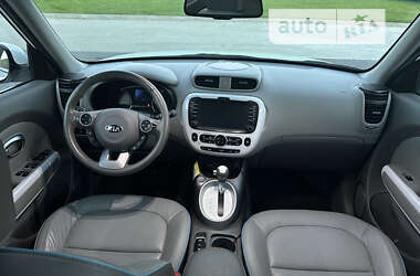 Внедорожник / Кроссовер Kia Soul EV 2016 в 