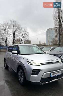 Внедорожник / Кроссовер Kia Soul EV 2020 в Киеве