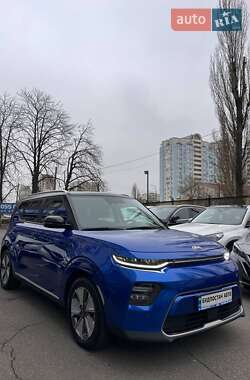 Внедорожник / Кроссовер Kia Soul EV 2020 в 