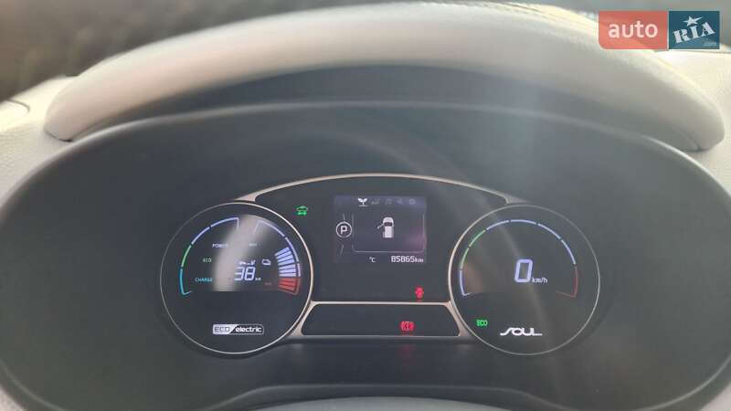 Внедорожник / Кроссовер Kia Soul EV 2015 в Камне-Каширском фото 6 Внедорожник / Кроссовер Kia Soul EV 2015 в Камне-Каширском