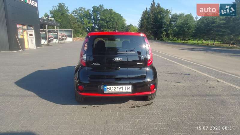 Внедорожник / Кроссовер Kia Soul EV 2015 в Самборе