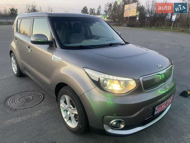 Внедорожник / Кроссовер Kia Soul EV 2014 в Киеве фото 7 Внедорожник / Кроссовер Kia Soul EV 2014 в Киеве