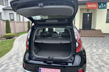 Внедорожник / Кроссовер Kia Soul EV 2017 в 