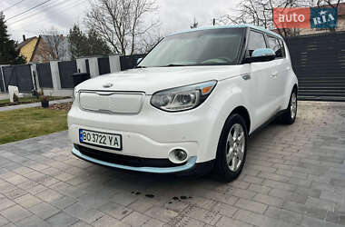 Позашляховик / Кросовер Kia Soul EV 2017 в 