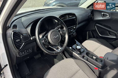 Позашляховик / Кросовер Kia Soul EV 2020 в 