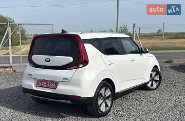 Позашляховик / Кросовер Kia Soul EV 2020 в 