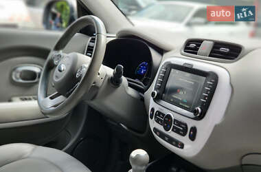 Позашляховик / Кросовер Kia Soul EV 2015 в 