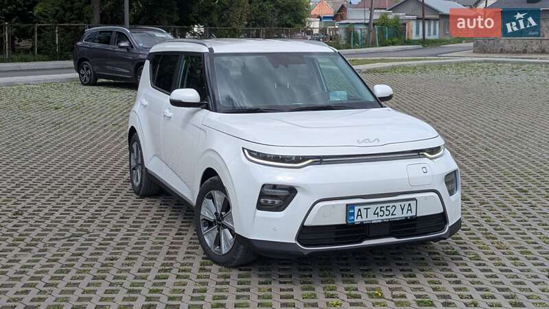 Внедорожник / Кроссовер Kia Soul EV 2022 в 