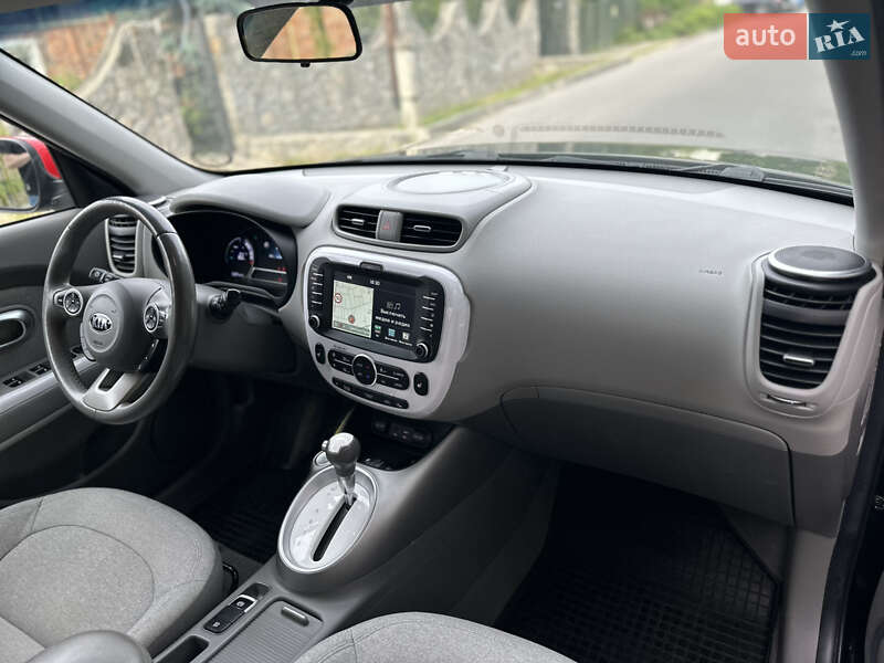 Позашляховик / Кросовер Kia Soul EV 2015 в Вінниці