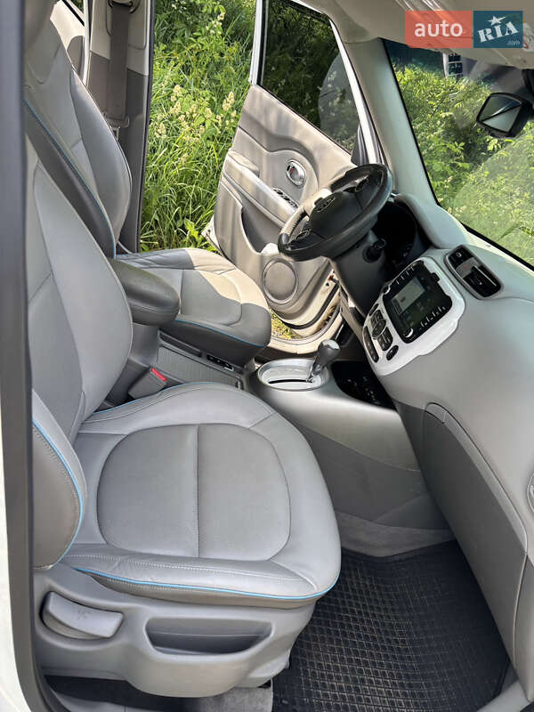 Внедорожник / Кроссовер Kia Soul EV 2016 в Житомире фото 7 Внедорожник / Кроссовер Kia Soul EV 2016 в Житомире
