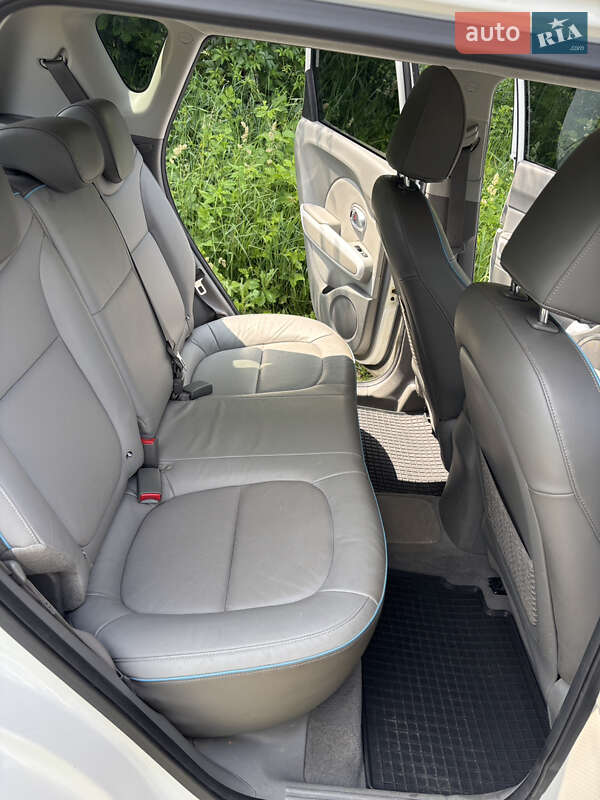 Внедорожник / Кроссовер Kia Soul EV 2016 в Житомире фото 9 Внедорожник / Кроссовер Kia Soul EV 2016 в Житомире