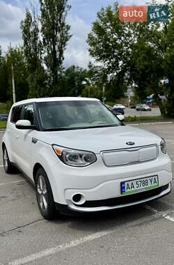 Позашляховик / Кросовер Kia Soul EV 2017 в Києві