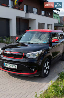 Внедорожник / Кроссовер Kia Soul EV 2015 в 