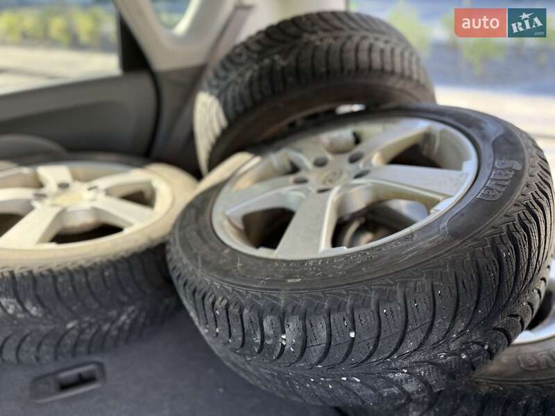 Позашляховик / Кросовер Kia Soul EV 2016 в Городку