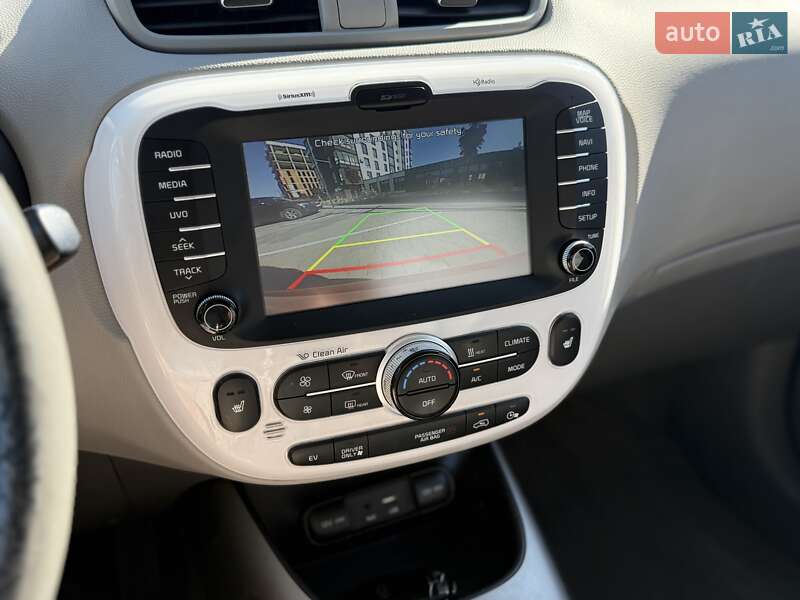 Позашляховик / Кросовер Kia Soul EV 2016 в Городку