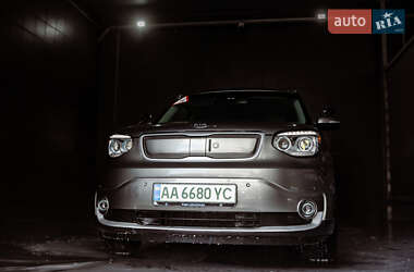 Позашляховик / Кросовер Kia Soul EV 2015 в Києві
