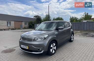Внедорожник / Кроссовер Kia Soul EV 2015 в Ровно
