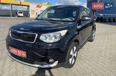 Внедорожник / Кроссовер Kia Soul EV 2015 в Луцке