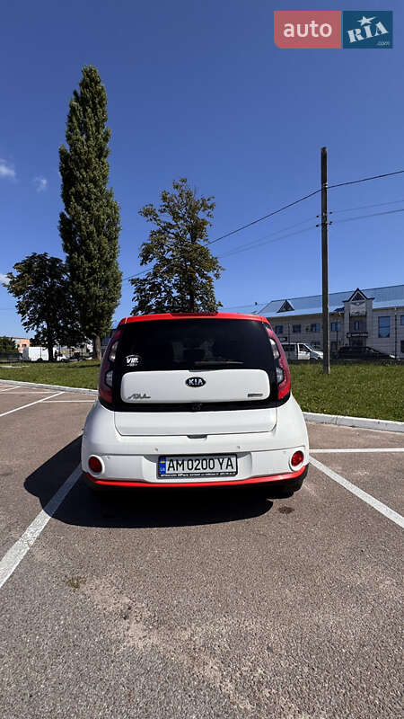 Внедорожник / Кроссовер Kia Soul EV 2015 в Житомире фото 4 Внедорожник / Кроссовер Kia Soul EV 2015 в Житомире