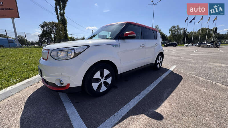 Внедорожник / Кроссовер Kia Soul EV 2015 в Житомире фото 9 Внедорожник / Кроссовер Kia Soul EV 2015 в Житомире