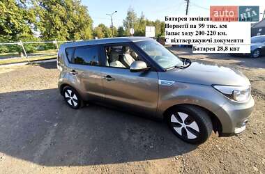 Внедорожник / Кроссовер Kia Soul EV 2015 в Луцке