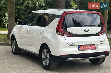 Позашляховик / Кросовер Kia Soul EV 2020 в 