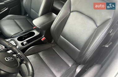 Позашляховик / Кросовер Kia Soul EV 2020 в 