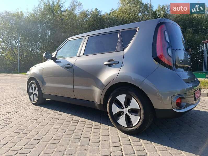 Внедорожник / Кроссовер Kia Soul EV 2015 в Ковеле