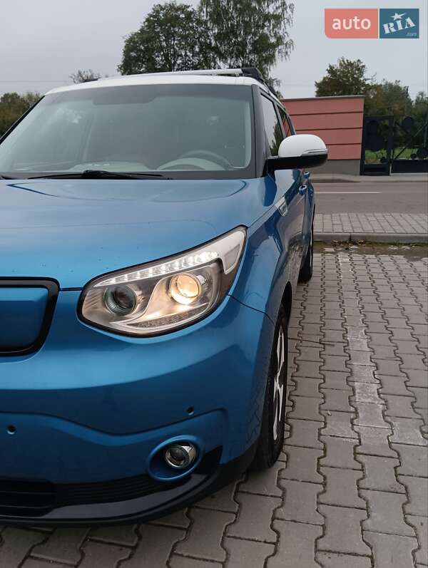 Внедорожник / Кроссовер Kia Soul EV 2016 в Дрогобыче