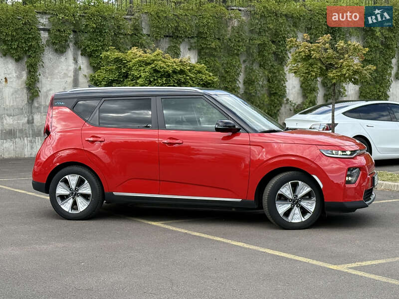 Позашляховик / Кросовер Kia Soul EV 2020 в Рівному
