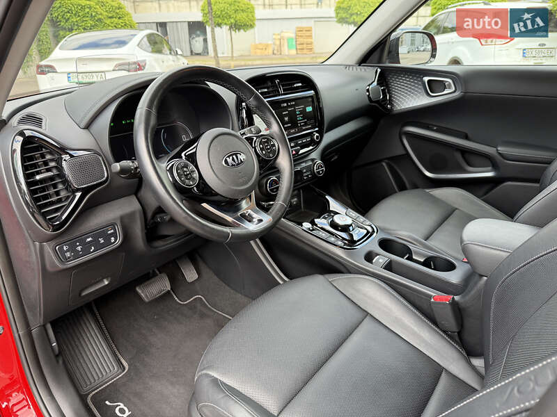 Позашляховик / Кросовер Kia Soul EV 2020 в Рівному