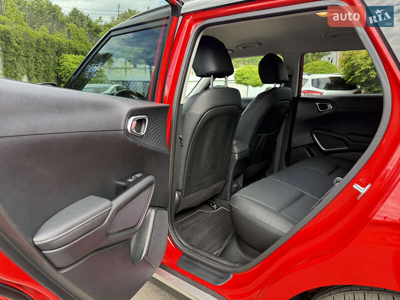 Позашляховик / Кросовер Kia Soul EV 2020 в Рівному