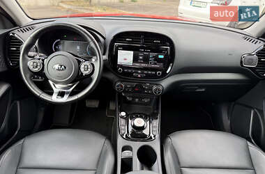 Внедорожник / Кроссовер Kia Soul EV 2020 в 