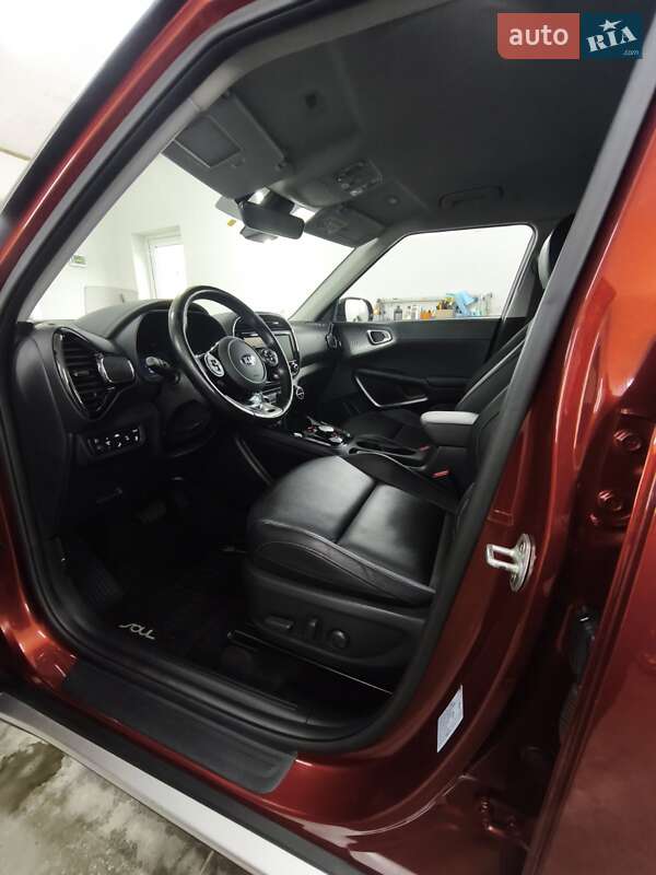 Внедорожник / Кроссовер Kia Soul EV 2020 в Луцке