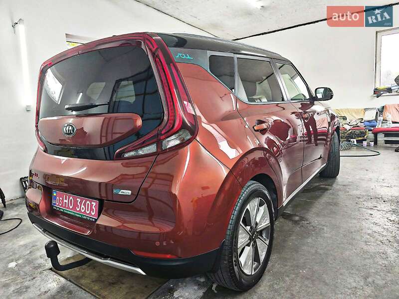 Внедорожник / Кроссовер Kia Soul EV 2020 в Луцке