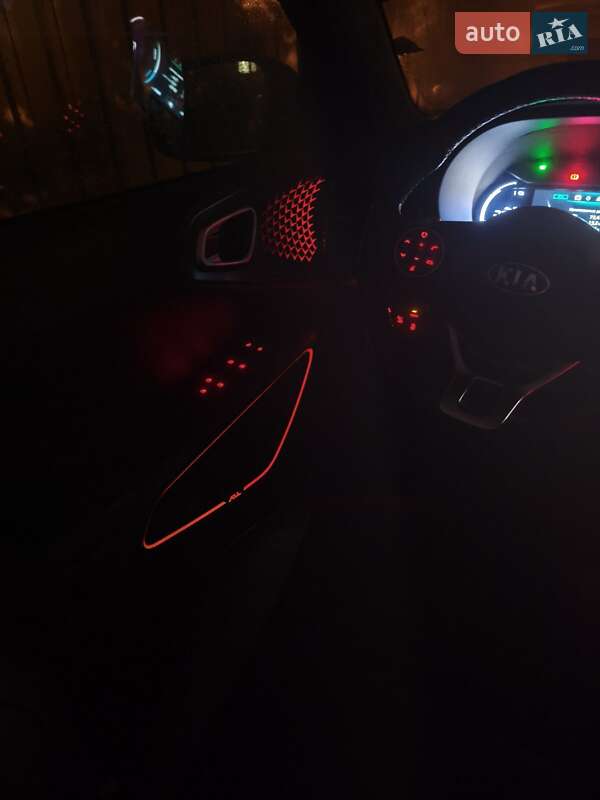 Внедорожник / Кроссовер Kia Soul EV 2020 в Луцке