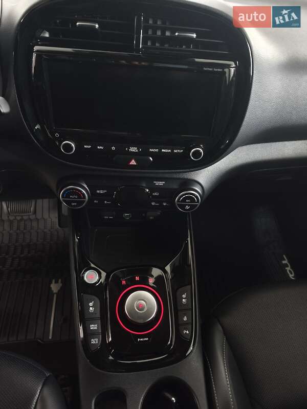 Внедорожник / Кроссовер Kia Soul EV 2020 в Луцке