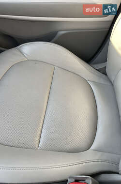 Позашляховик / Кросовер Kia Soul EV 2018 в 